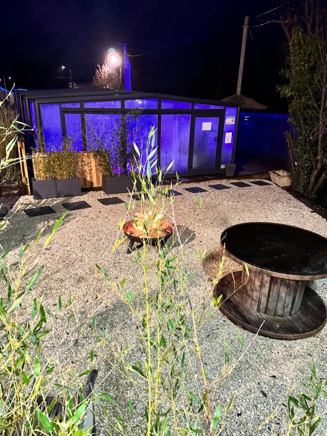 Gite Du Silo Epi De Mais Piscine Et Spa Toucy Exterior photo